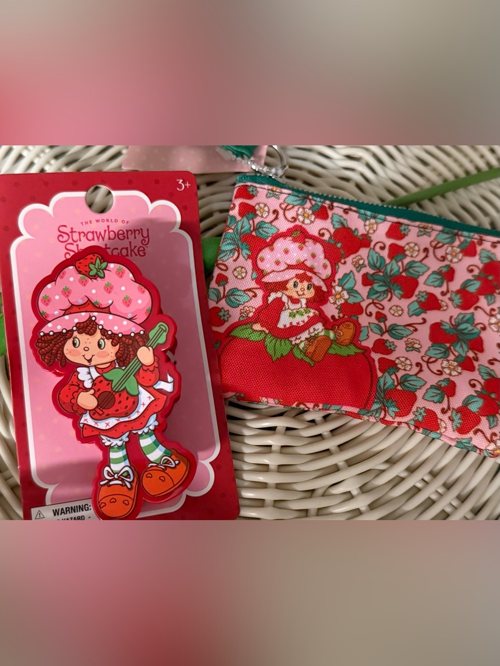 🍎NEW🍏 🍓Strawberry Shortcake Red & Pink Coin Pouch & Hsir Clip🍓